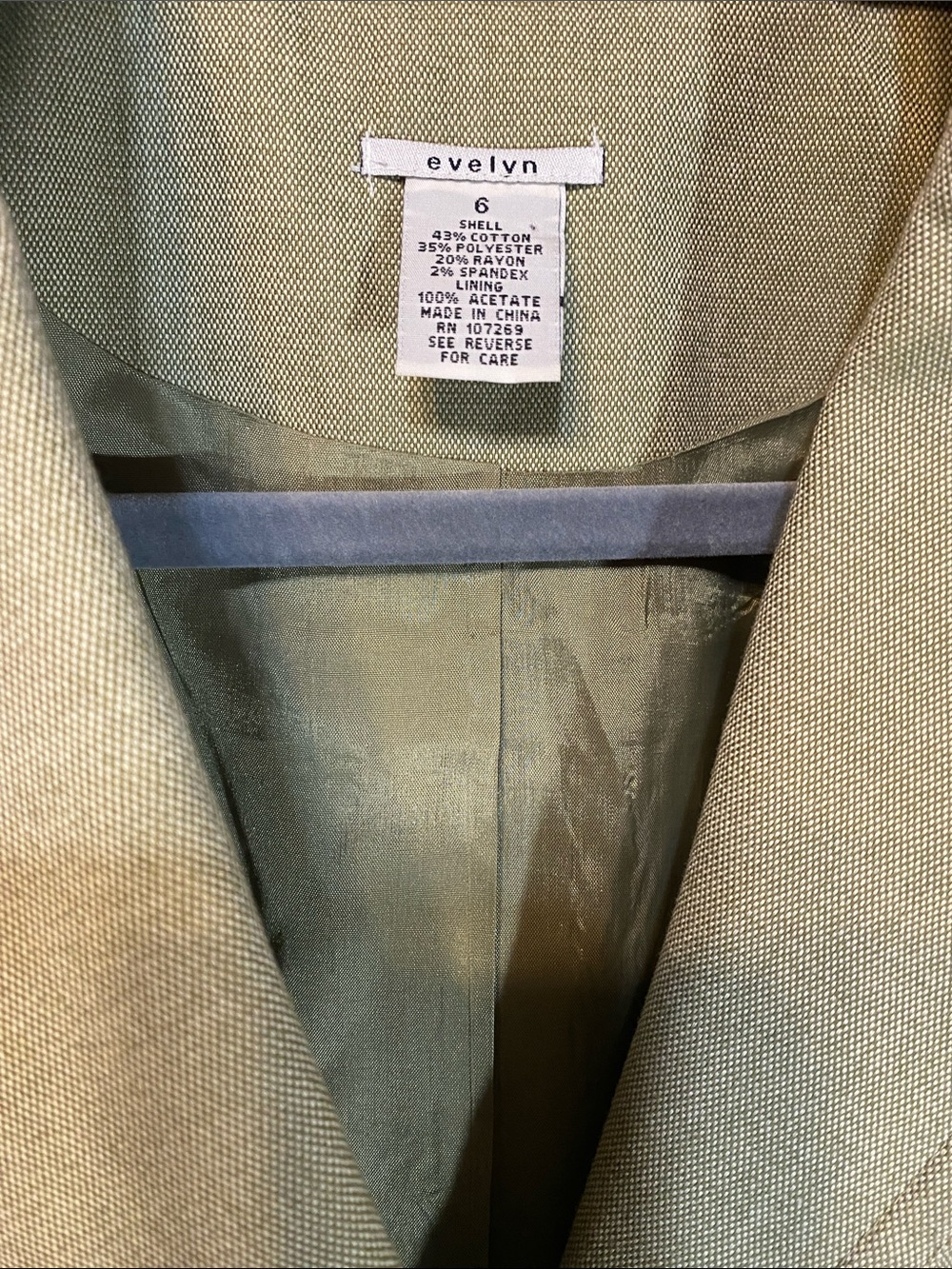 evelyn Women's Tailored Blazer - Picture 6 of 11